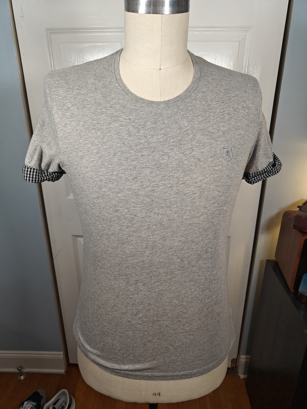 The Kooples Mens Large Light Grey Checkered Cuff Embroidered Crewneck Tee